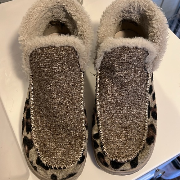 Hey Dude Ladies 9 Leopard - Picture 7 of 9